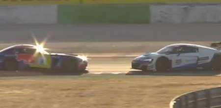 El incidente entre Verstappen y Pérez Companc en el inicio de la Práctica 1 en Portimao