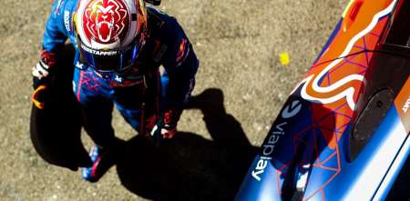 Verstappen defendió a Chris Lulham por los insultos en las redes sociales tras la carrera en Portimao