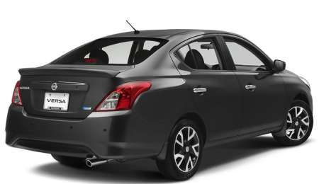 Probamos el sedán chico de Nissan