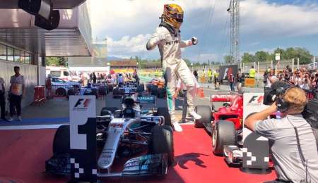Hamilton vuelve al triunfo