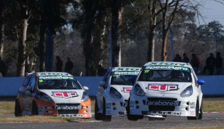 Fiat Abarth Competizione se presenta junto al TC2000