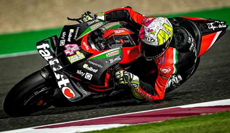 Aleix Espargaró terminó al frente del primer día de test en Qatar