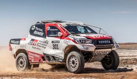 Fernando Alonso se prueba para el Dakar