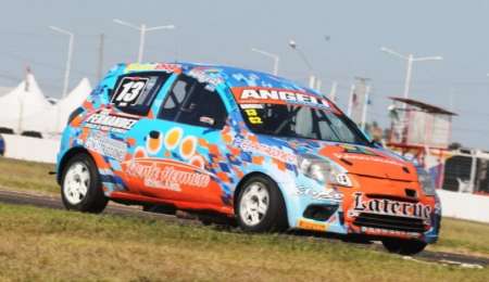 Fabrizio Angeli se tiene confianza de local