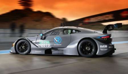 Aston Martin hizo su estreno en el DTM