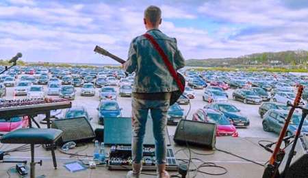 Autoconciertos y Autofiestas,  la salida del fin de semana