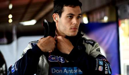 Azar entrenó en 9 de Julio y su equipo se agranda