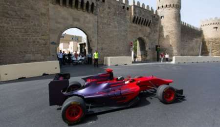Vuelta a bordo en Bakú