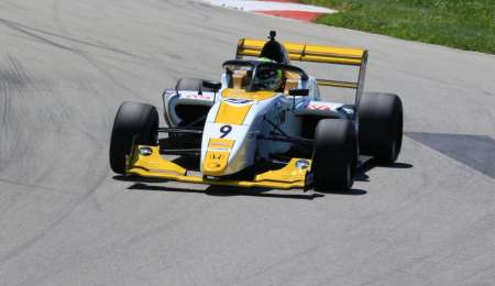 Triple podio para Baltazar Leguizamón en USA