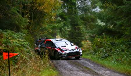 Lucha en el barro, gana Tanak en Gales