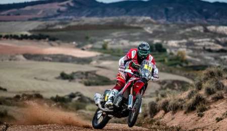 LAS MOTOS PASAN POR EL ESCRITORIO