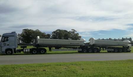 Presentaron los nuevos camiones Mercedes Benz alemanes
