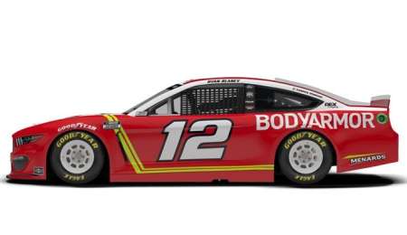 Nascar en Atlanta y Ryan Blaney sorprendió a Larson en el final