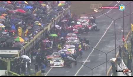 Los protagonistas de la caótica primera serie en Posadas