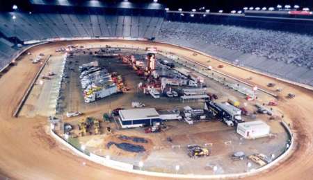 Nascar ya tiene las series para correr en tierra