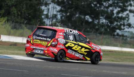 Bulich va a San Nicolás con motorización de Colombo en el Toyota