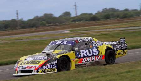 Andreoli con la pole en el Mouras