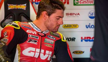 Cal Crutchlow fue operado de su muñeca izquierda