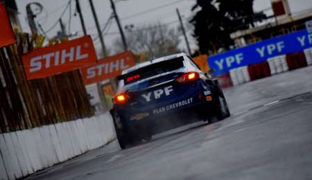 Canapino se lució bajo el agua y se quedó con la pole de Santa Fe