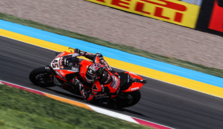 Redding ganó la última carrera en San Juan