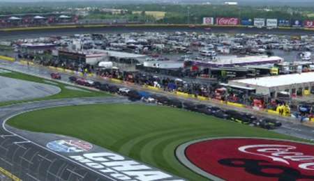 Nascar quiere arrancar en mayo y correría hasta los miércoles