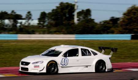 Ciarrocchi aguantó la presión de Azar y festejó en el Gálvez