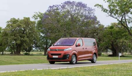 Llegó SpaceTourer, la minivan de Citroën