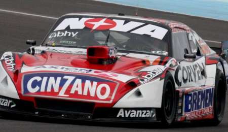 Rossi comenzó firme