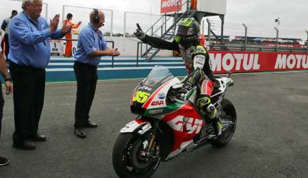 Crutchlow estuvo cerca de la Premier League, ganó en Argentina