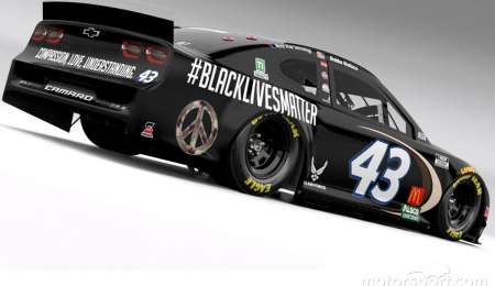 LeBron James agradece a Bubba Wallace por su mensaje antiracista