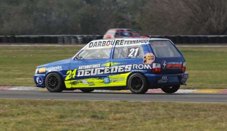 Deucedes logró una victoria que lo prende en el campeonato