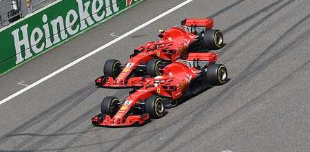F1 con tres autos por equipo