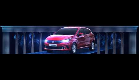 Los 100 años de Fiat en Argentina con imágenes en edificios emblemáticos