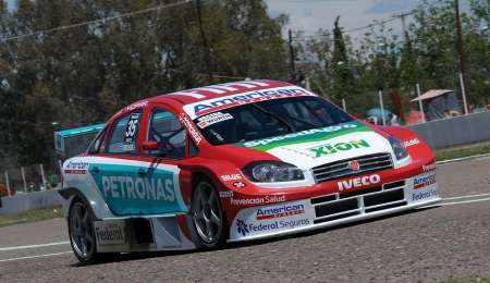 Fiat pelea en los dos frentes