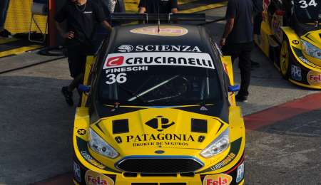 Fineschi con la pole en Mendoza