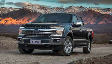 Ford lanzó la F-150 Lariat, con motor V8