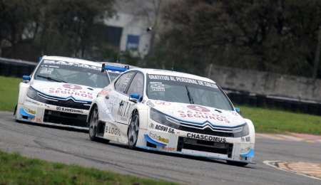 "Lo bueno que tienen estos autos es que permiten hacer maniobras"