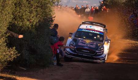 El público desborda los controles en España, gana Tanak