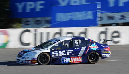 Peugeot postergó su prueba de Alta Gracia con los 408