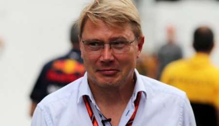Mika Häkkinen aplaude la estrategia de Mercedes
