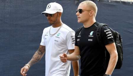 Hamilton siembra discordia en Ferrari