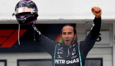 ¿Hamilton cuelga el casco?