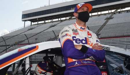 Nascar en Homestead: triunfo aplastante del "Cartero" Denny Hamlin