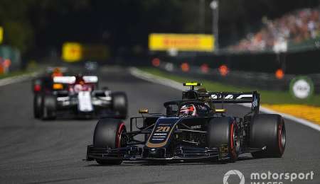 Según el jefe de Haas los problemas no se tapan en cuatro carreras 