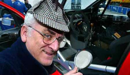 Murió el legendario periodista Martin Holmes