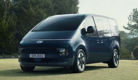 Staria: Hyundai presentó un monovolumen futurista