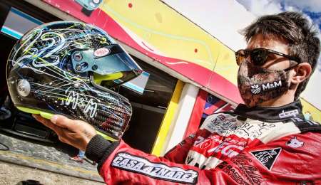 Pilotos argentinos eligen el arte para sus cascos