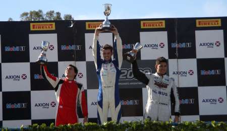 Las voces del podio de la carrera 1