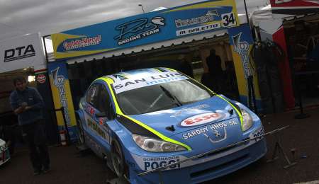 Galetto salvó la punta, pero varios lo apuran 