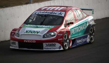 Chapur, nuevo récord en el primer ensayo